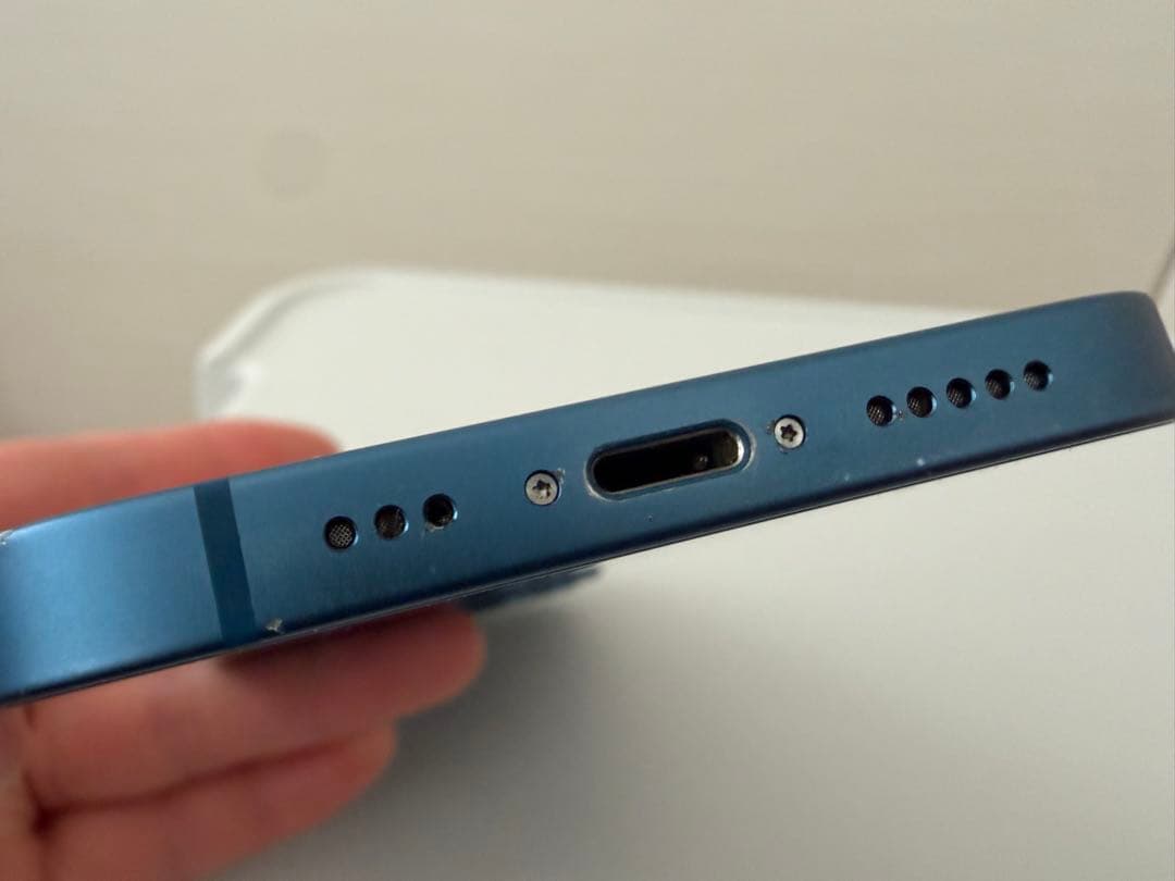 iPhone13 128GB カメラレンズ割れ スピーカーメッシュ割れ