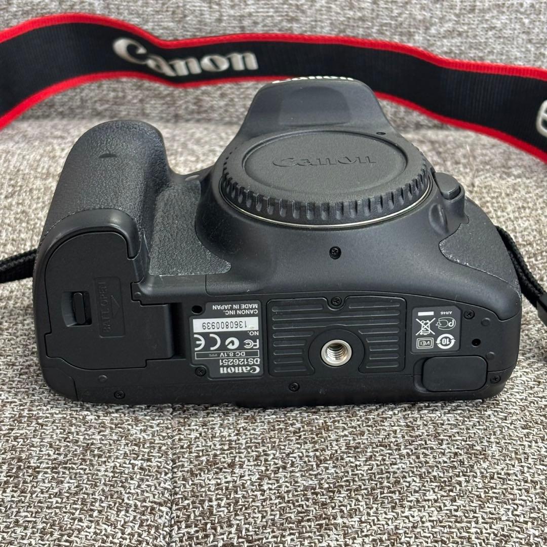 ■ Canon キヤノン EOS 7D デジタル一眼レフカメラ ボディ