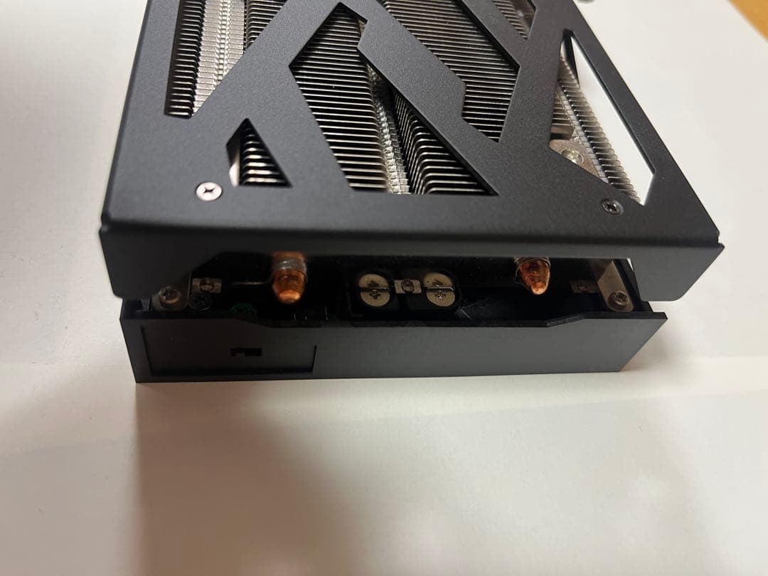 GeForce RTX 4060 Ti VRAM 8GB（ブラック）中古品