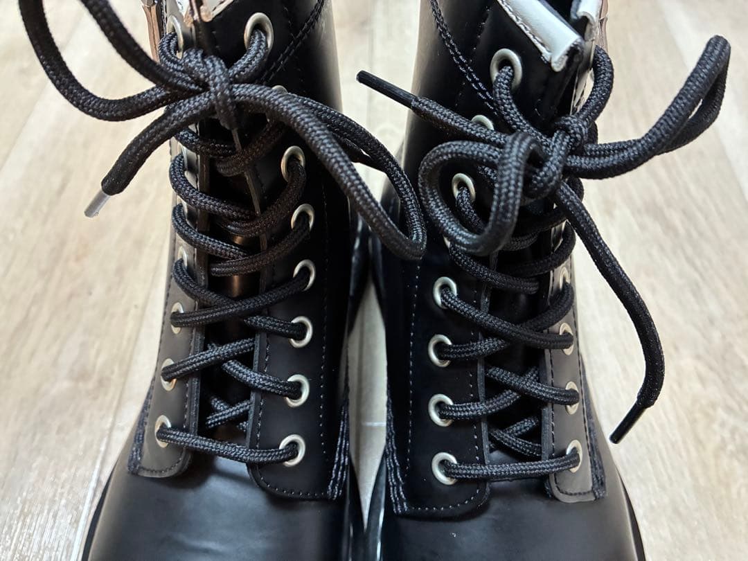 【極美品】Dr.Martens ドクターマーチン 8ホールブーツ UK5 黒