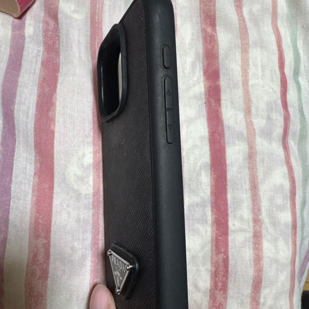 PRADA ブラック iPhone15pro用ケース