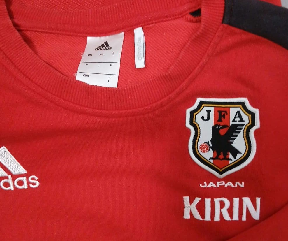 adidas サッカー日本代表　トレーナー　プラクティスシャツ　2着セット