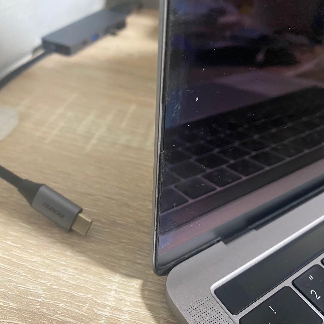 MacBook Pro 2018 13inch スペースグレイ