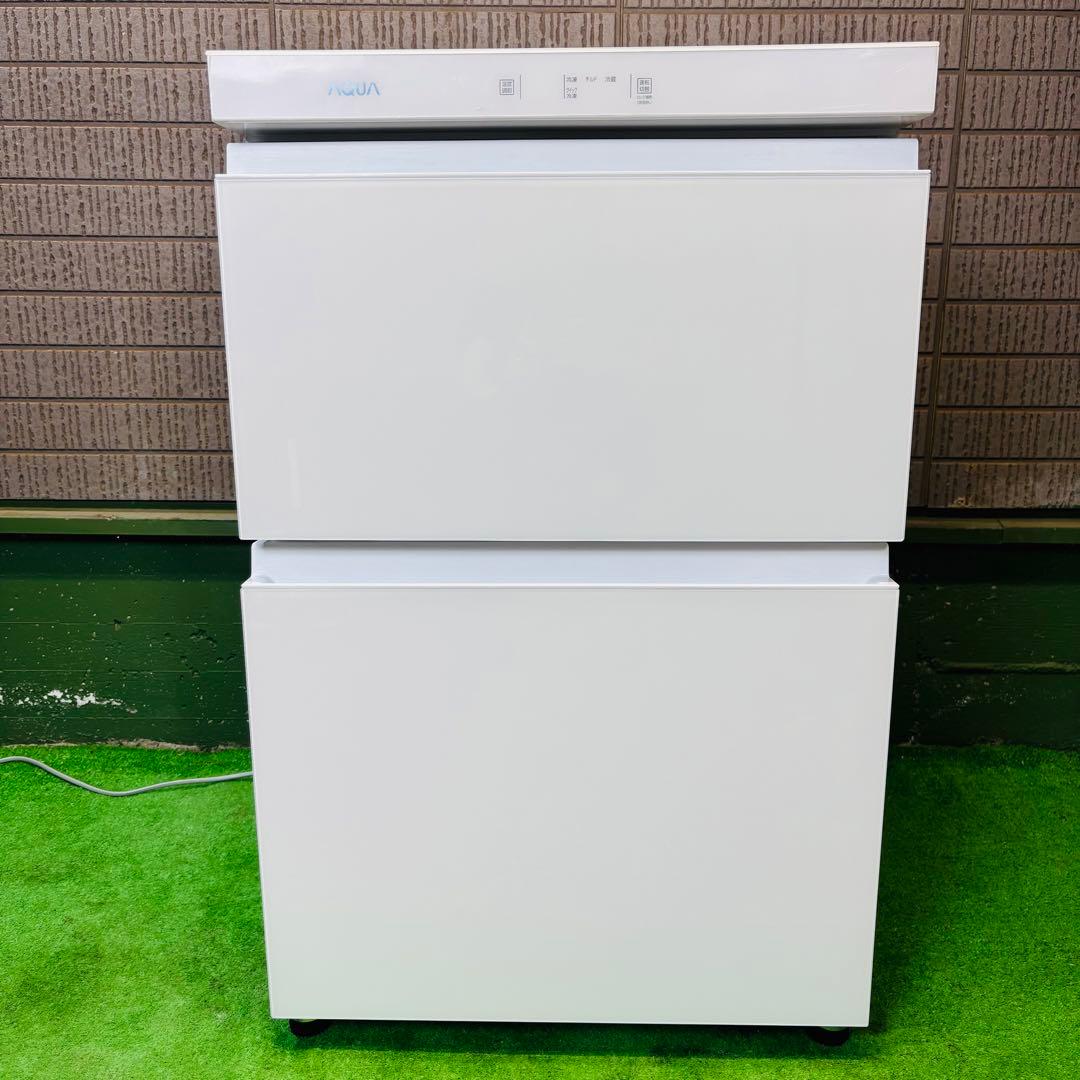 美品 2023年製 100L 冷凍庫 AQUA ガラス天板【地域限定配送無料】