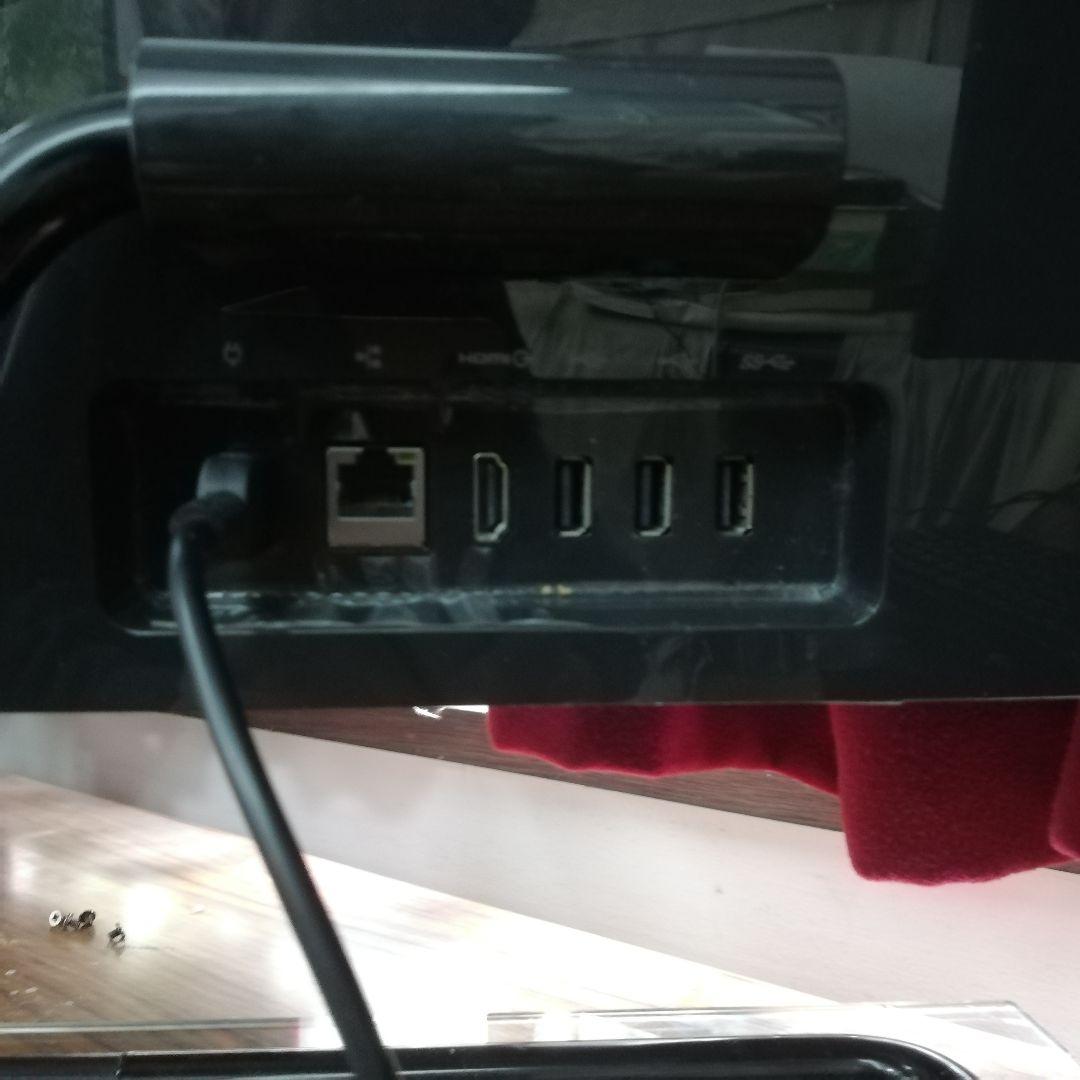 レノボ　超狭枠の22インチ一体型　Ryzen 5 3500U 8G/256SSD