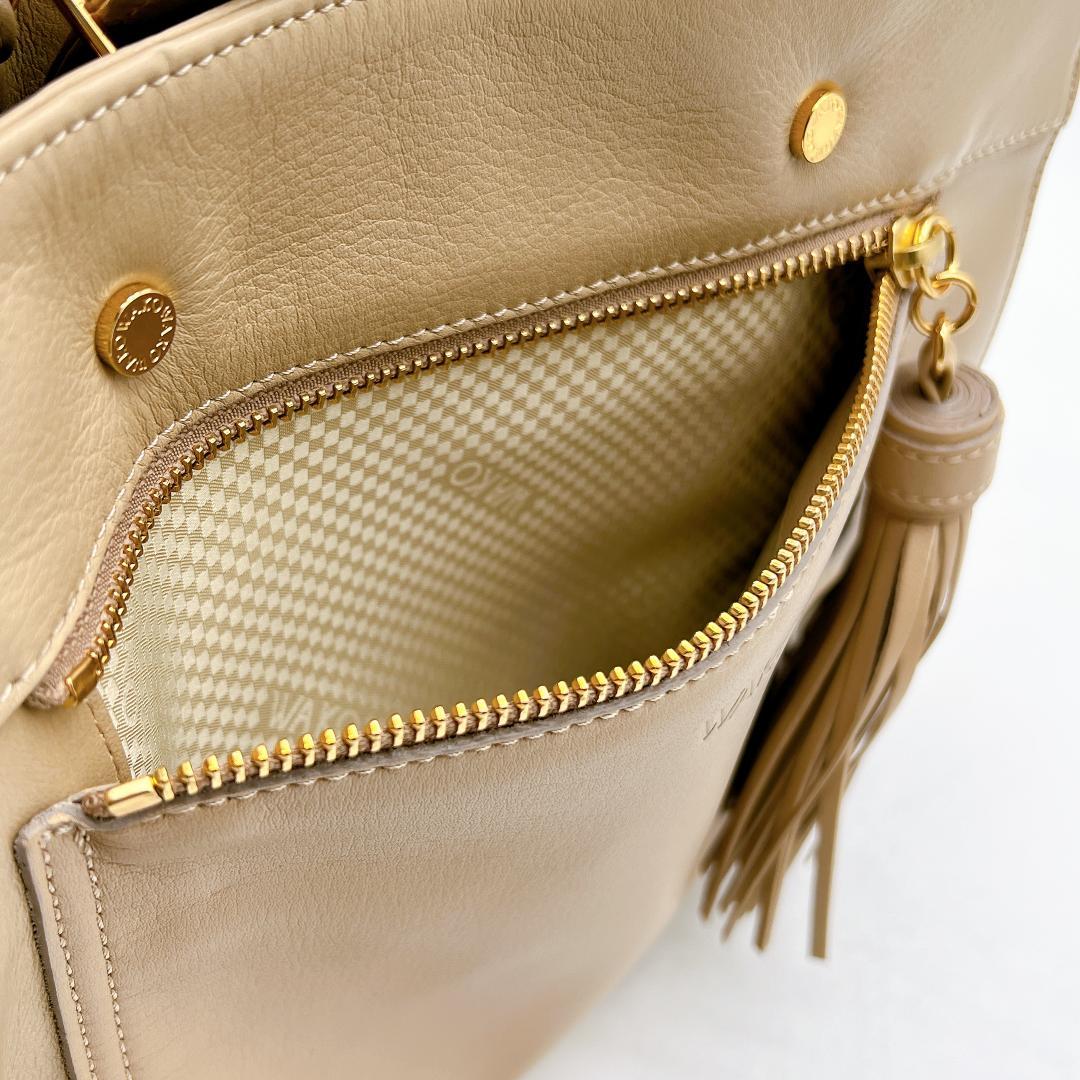 極美品WAKO ゴールドハンドル ハンドバッグ タッセル レザー f557