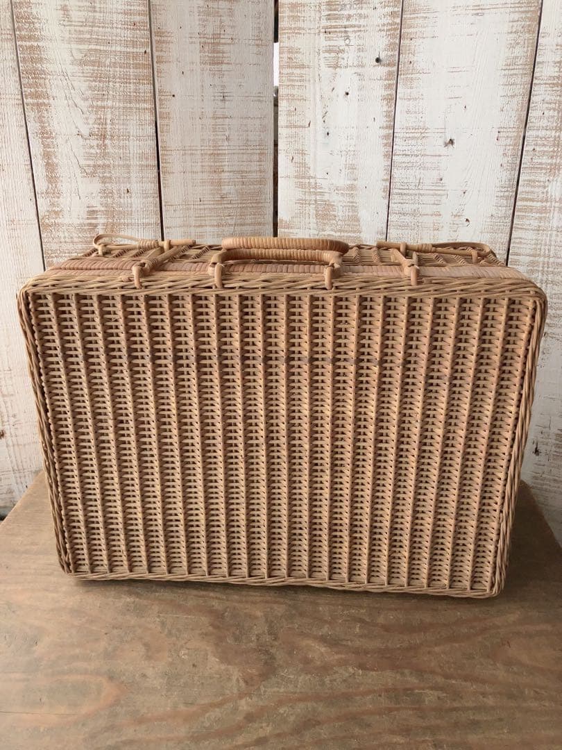 ヴィンテージ　籐製品　ナチュラル　大きな　　バスケット　ピクニックバスケット