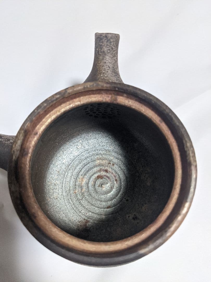 急須（陶印あり）箱なし、説明書なし。