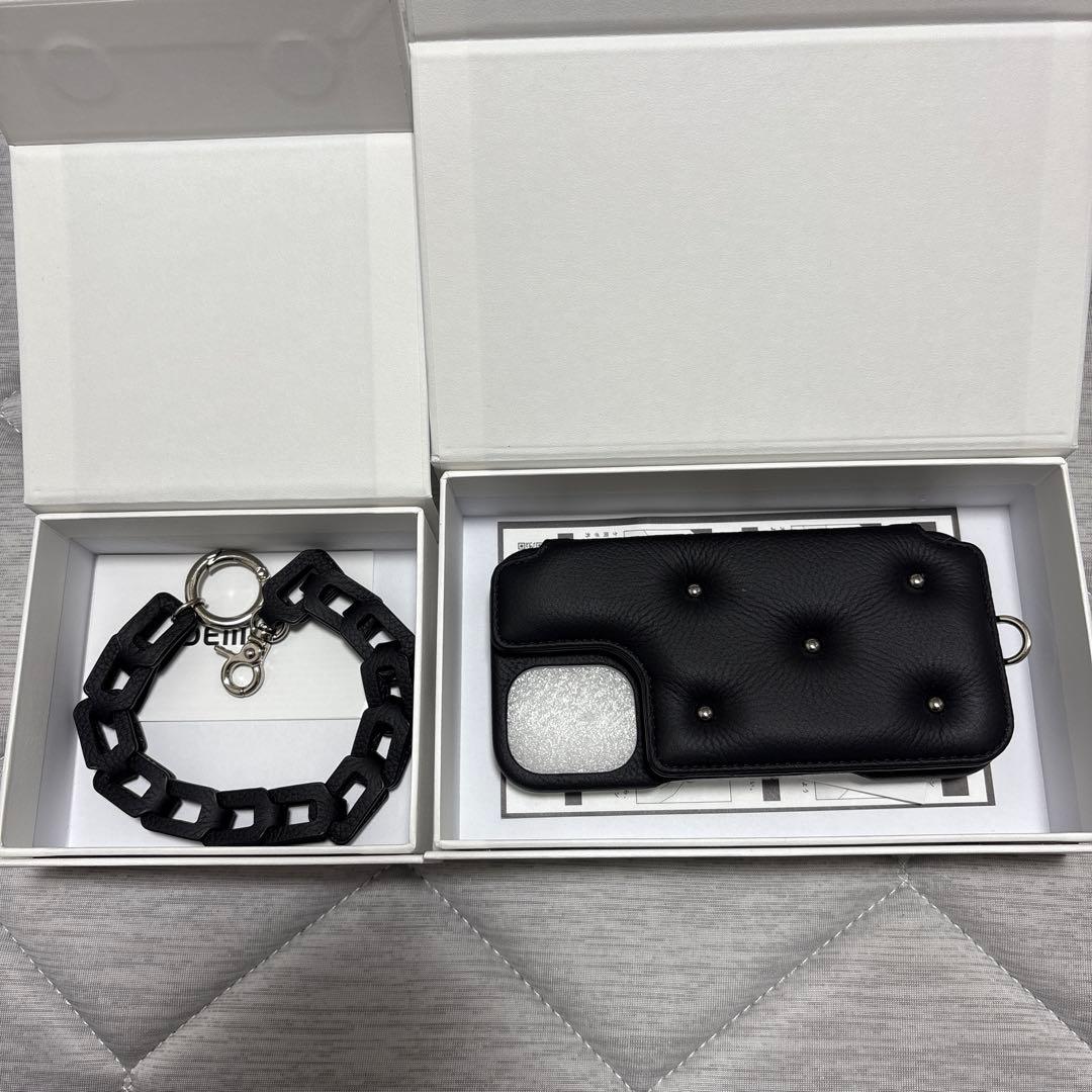 DEMIU ブラック iPhoneケース チェーンストラップ付き