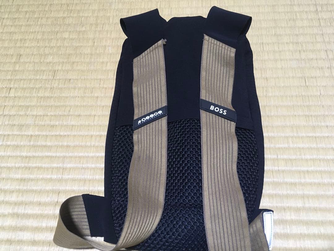 BOSS x ASSOS　防水スパイダーバッグ　アソス　ロードバイク