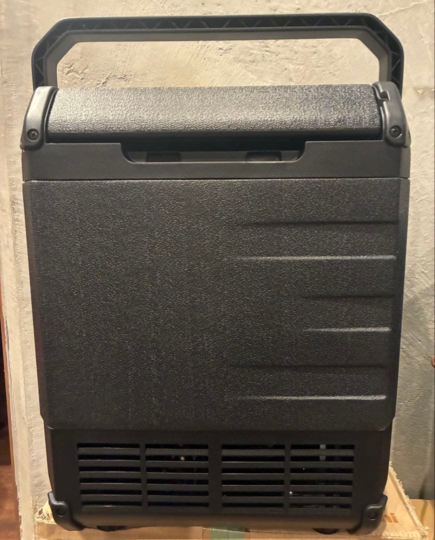 ★極美品★ EENOUR D10 10L車載冷蔵庫 バッテリー付き