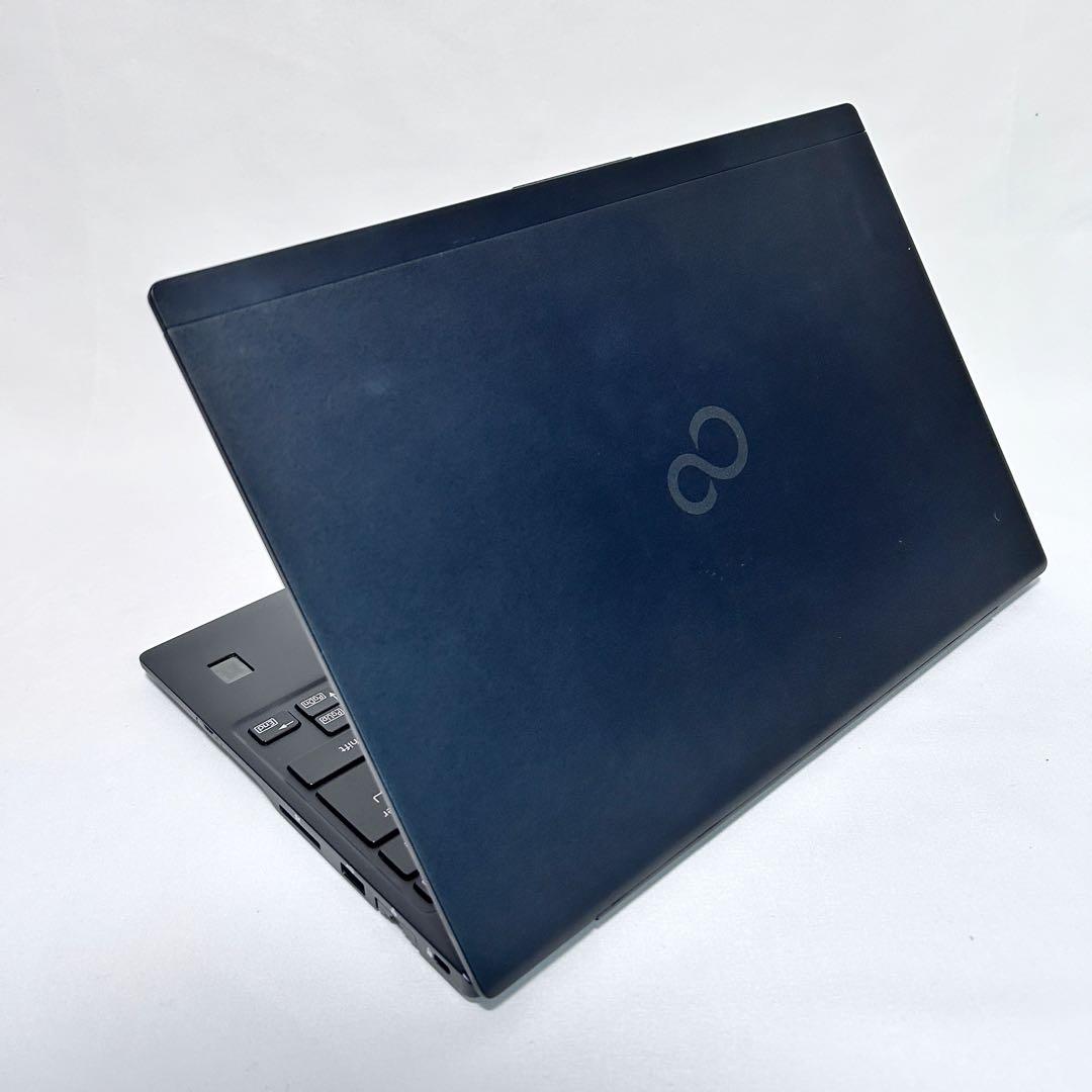 【Core i7】ライフブック｜メモリ16GB｜SSD搭載｜超軽量｜Win11