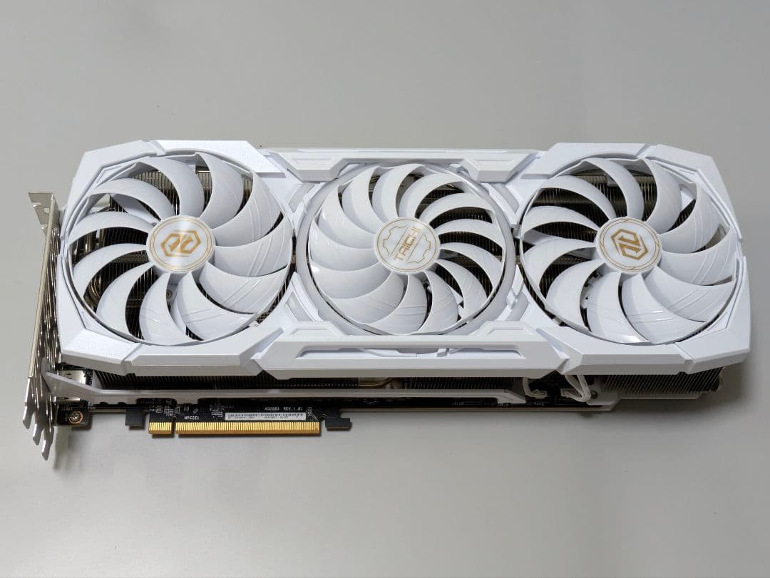 グラフィックボード・グラボ・ビデオカード Radeon RX 7900 XTX Taichi White 24GB OC