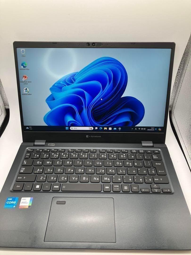 美品 超軽量 Dynabook 最上位　12世代 i5 16GB SSD