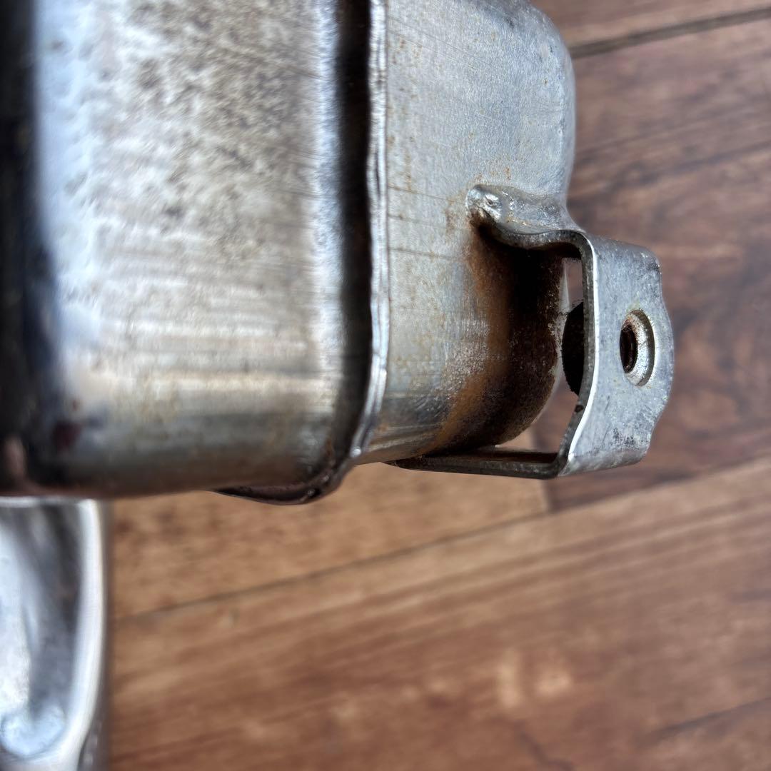 SR400 マフラー　3GW-14711 凹みあり