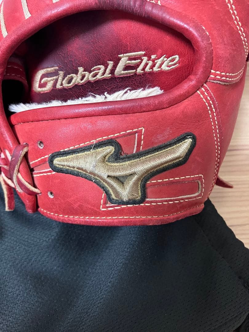 Global Elite ∞シリーズ 軟式グローブ レッド 収納袋付き