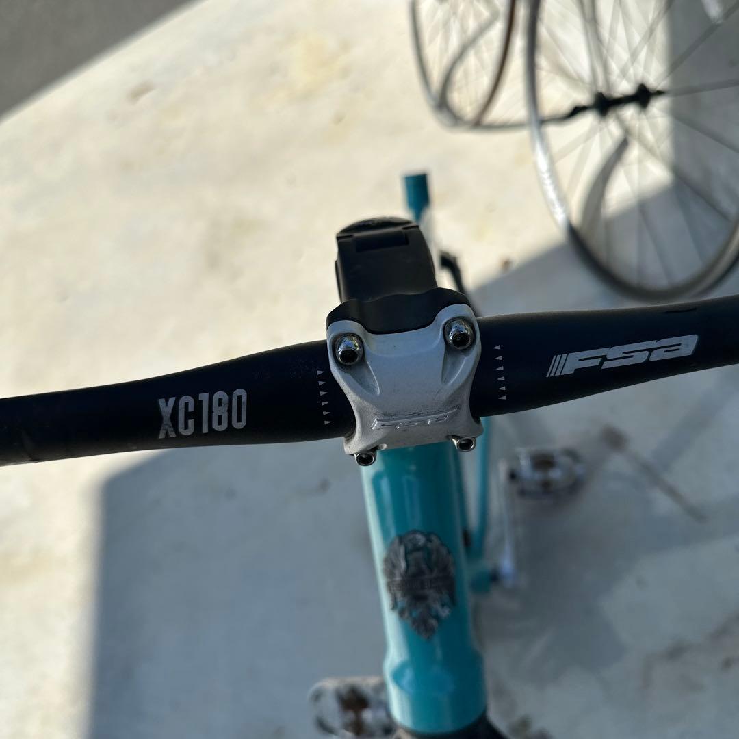 Bianchi 水色 ロードバイクフレーム + Tiagraホイール