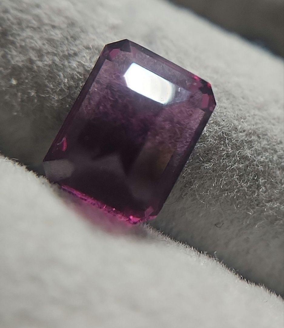 天然ロードライトガーネット 3.289ct