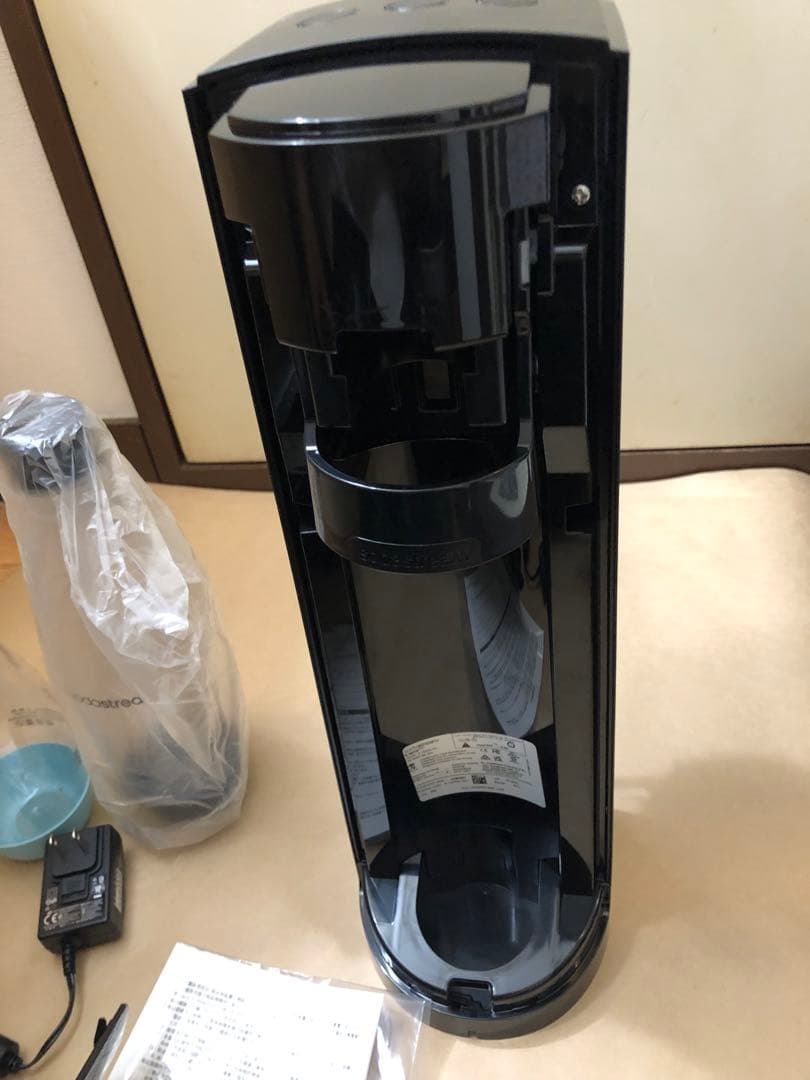 未使用　ソーダストリーム E-TERRA（E-テラ）ボトル2本付き