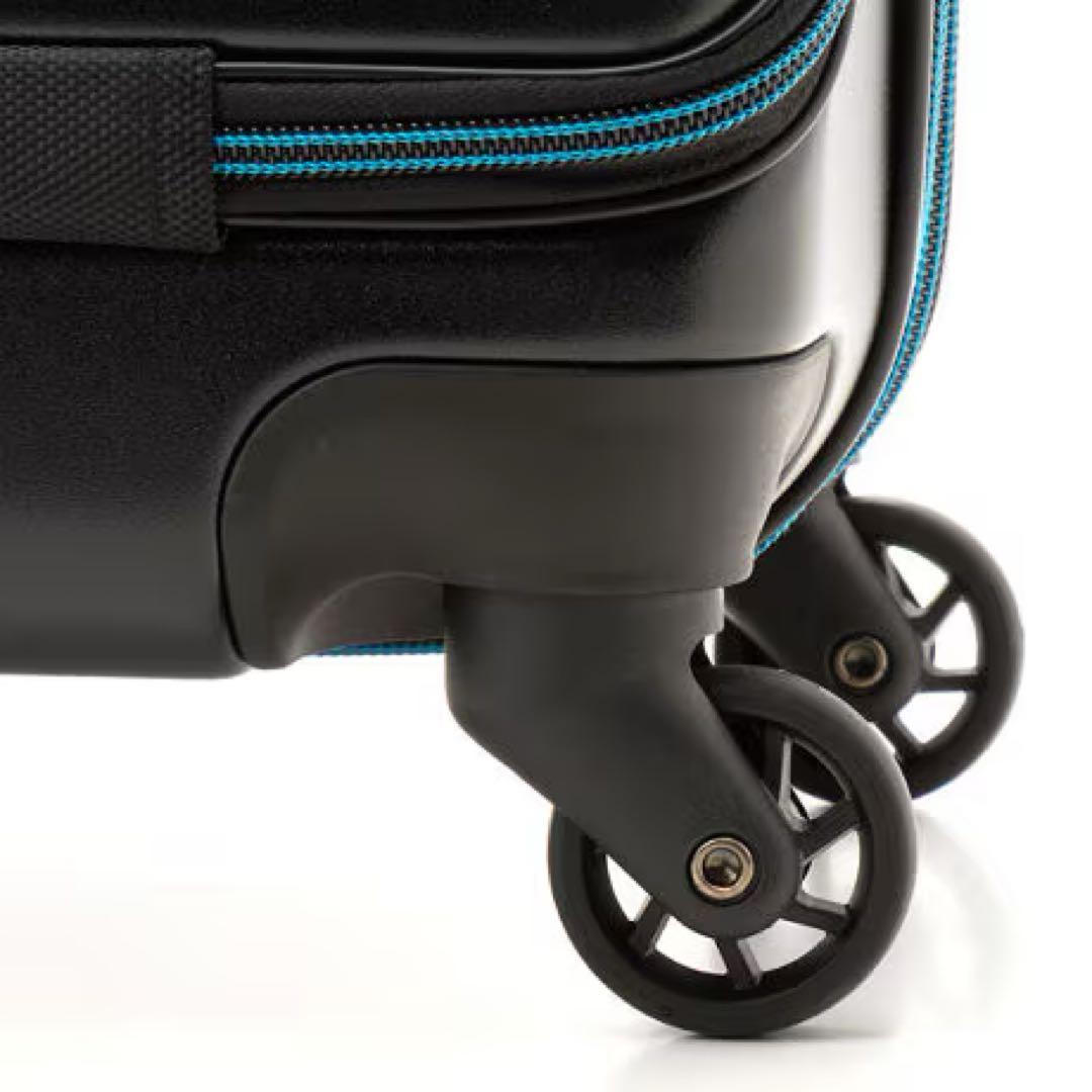 ドラえもん キャリーケース　ライトブルー　37L