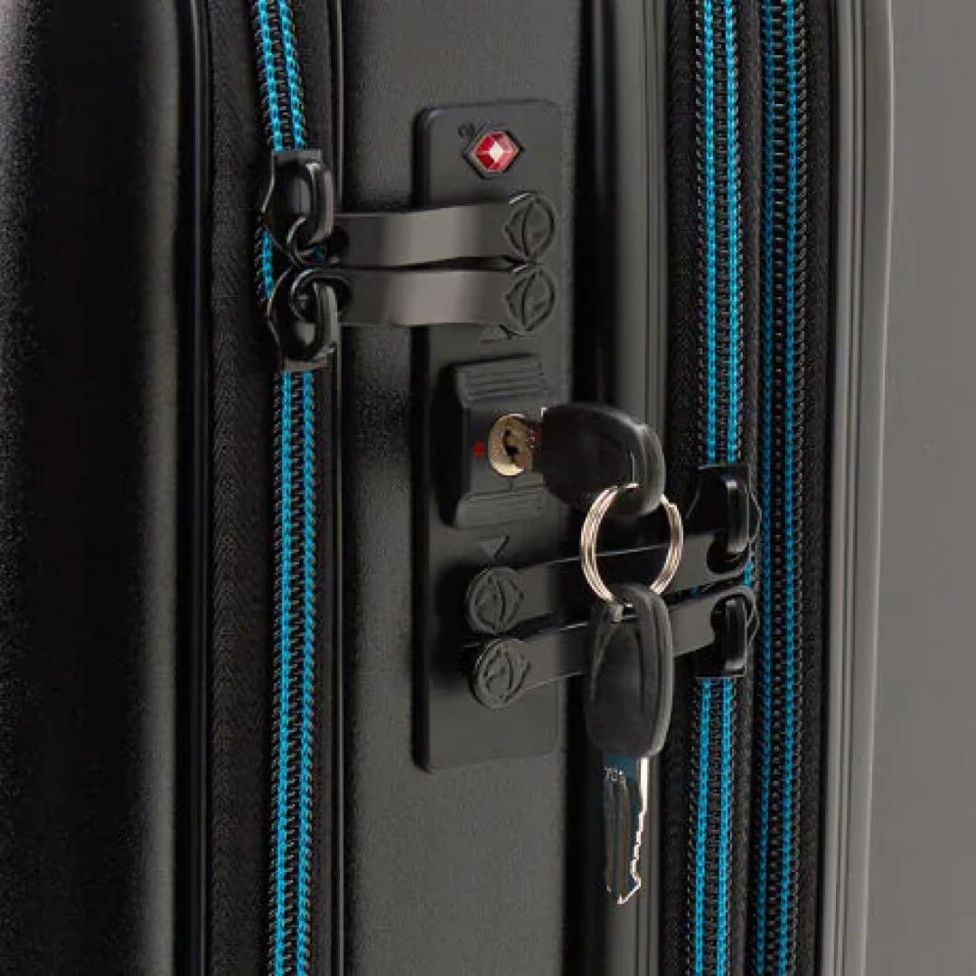 ドラえもん キャリーケース　ライトブルー　37L