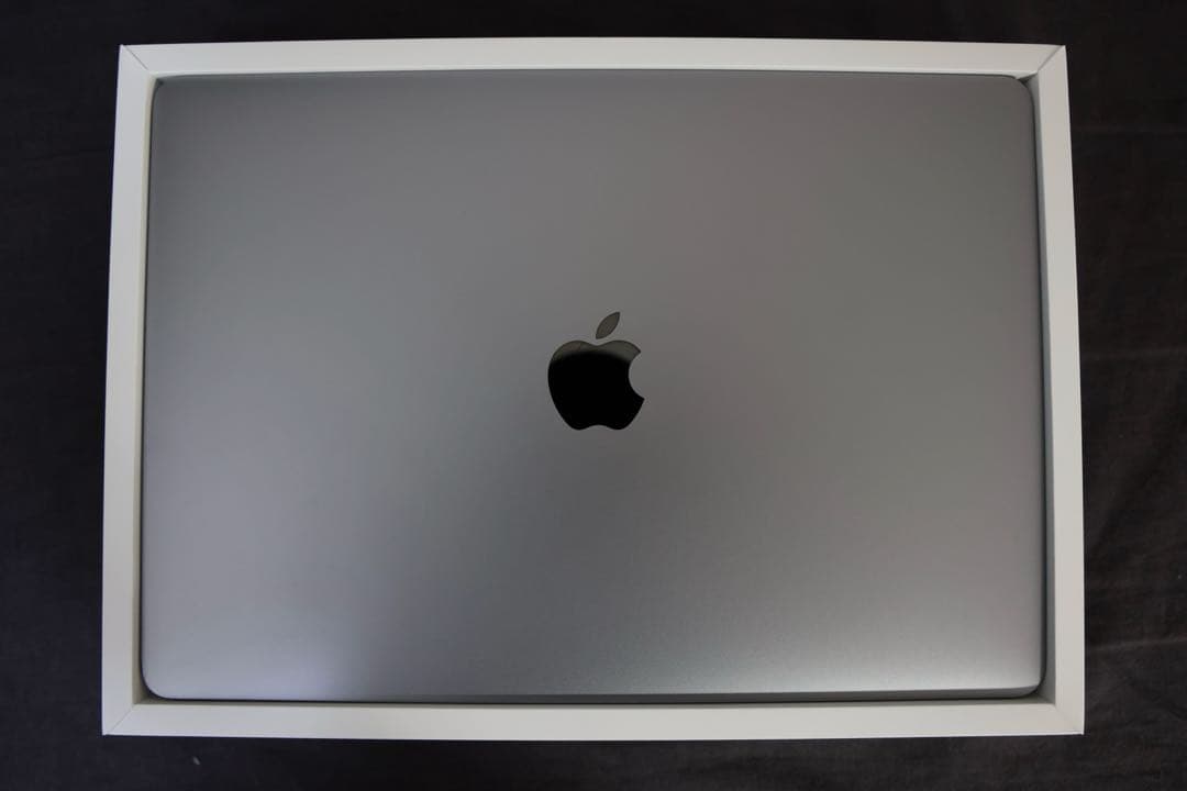 MacBook Pro 13インチ　2020年モデル