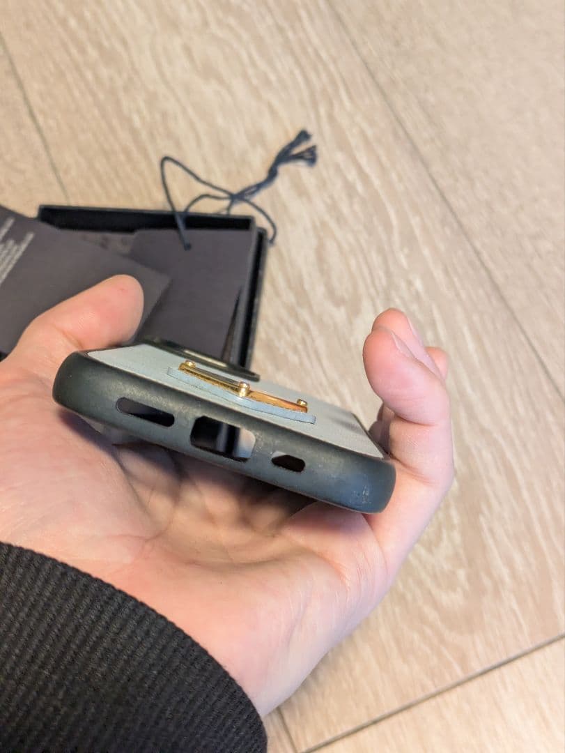 PRADA iPhone15 ケース