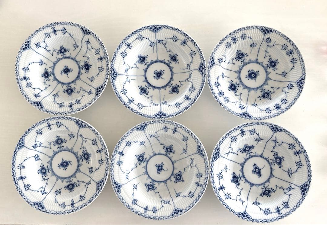 ロイヤルコペンハーゲン　ブルーフルーテッド ハーフレース ディープ プレート