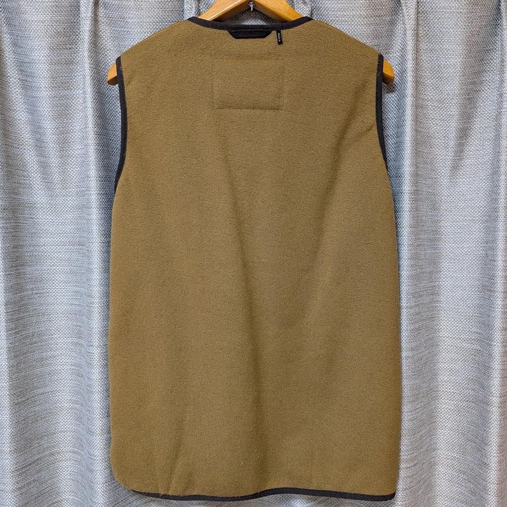 美品 Barbour フロントジップ ファー ライナー ベスト 38