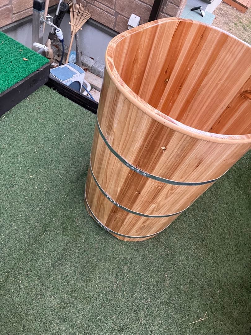 木製　風呂釜　浴槽　木の浴槽　浴槽　木桶　樽