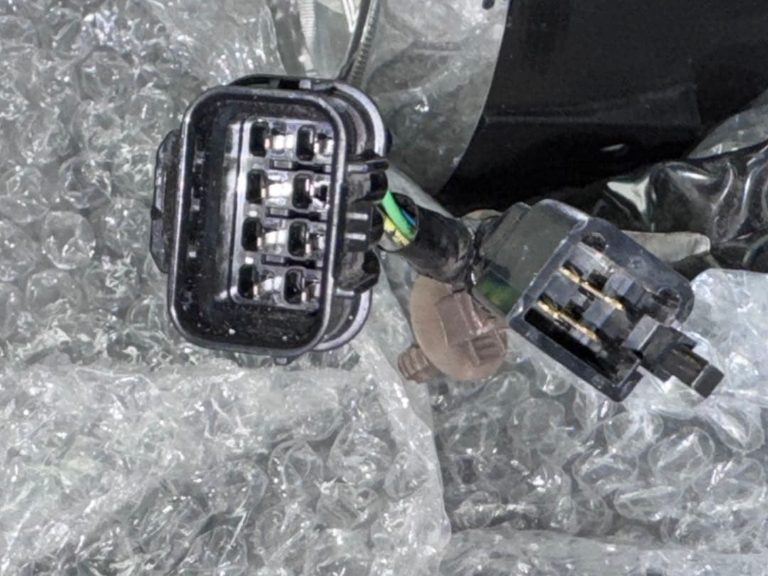 ホンダ　スーパーカブ　純正LED ヘッドライト