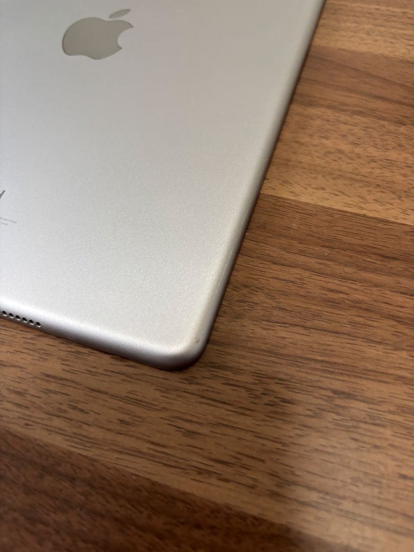 iPad Air 2 第2世代 64GB