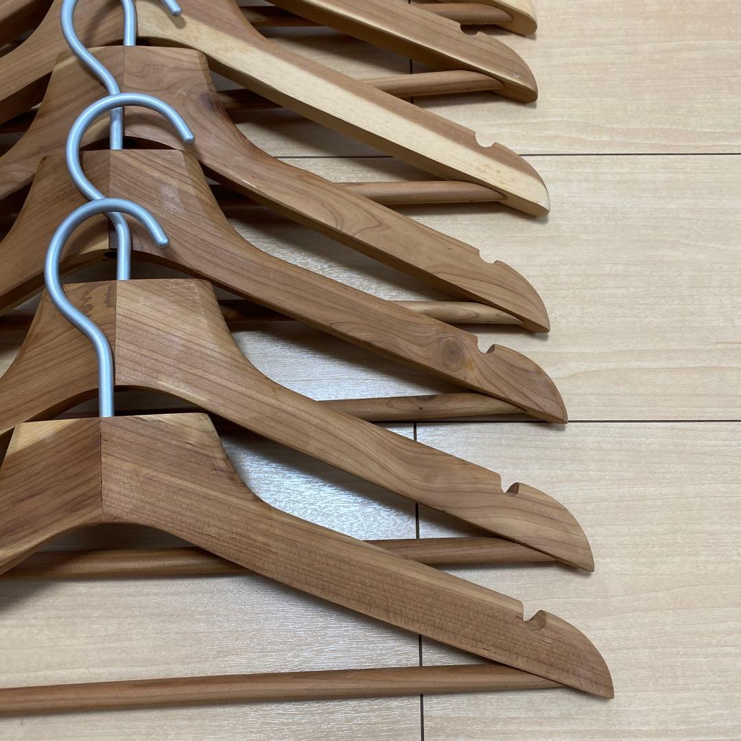 【使用品】無印良品　レッドシダー　ハンガー 9本セット
