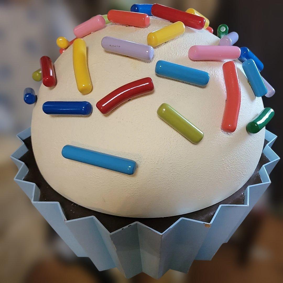 巨大スイーツオブジェ　カップケーキ型置物　最長径69cm　イベント展示使用品