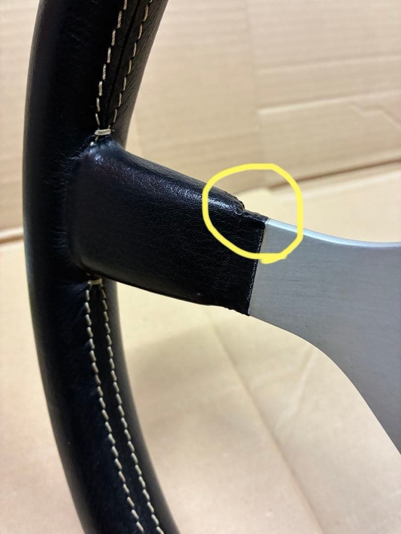 MOMO momo モモ ステアリング ハンドル キャバリーノ 旧車