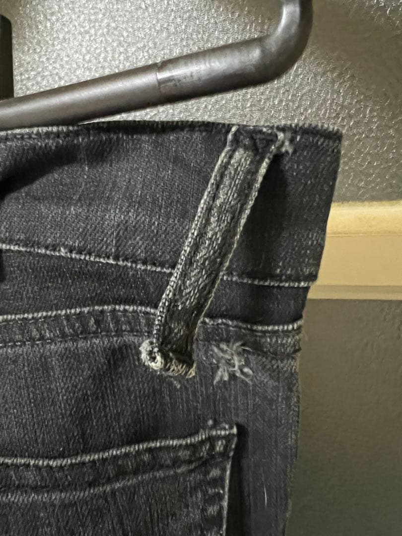 LINA OSTERMAN スタッズ付きスキニーデニム