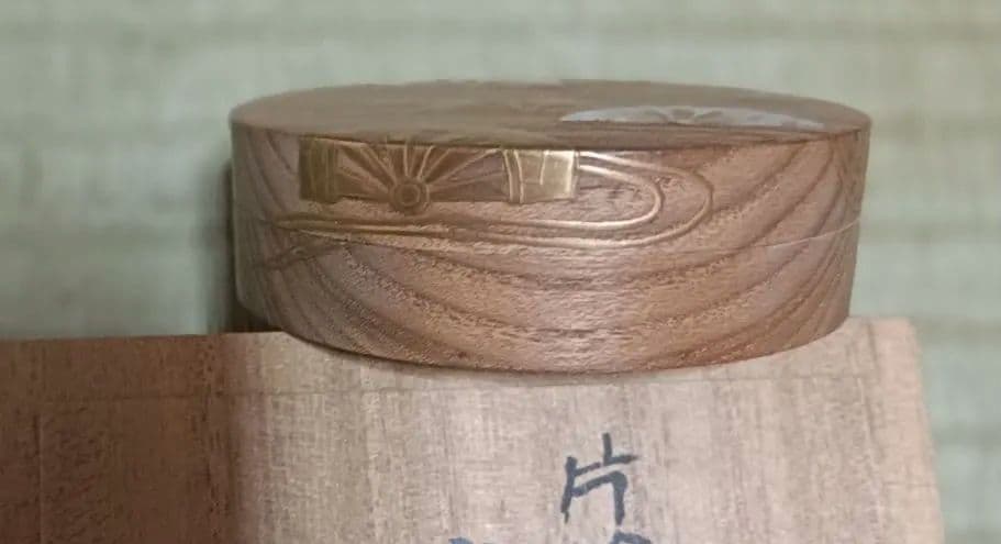 欅材螺鈿片輪車本金蒔絵香合木製茶道具 木箱付き