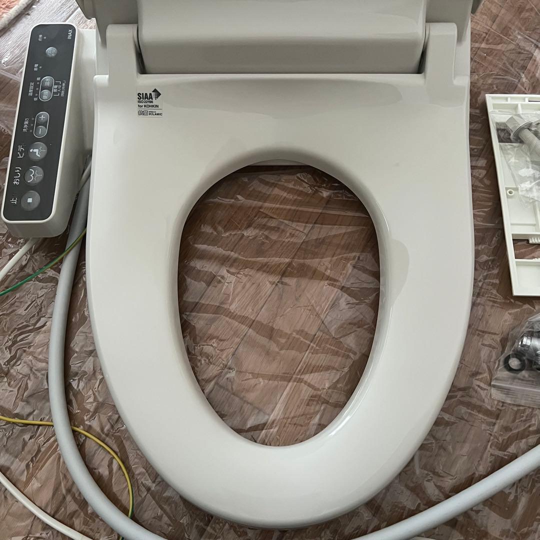 LIXIL(リクシル) INAX 温水洗浄便座CW-RG1/BN8 2021年製