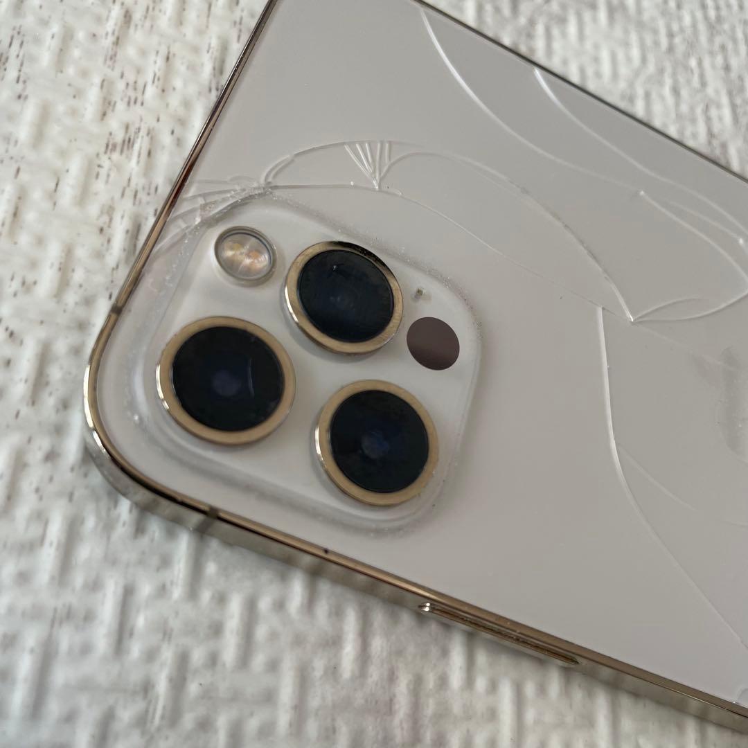 Apple iPhone 12 Pro ゴールド　本体