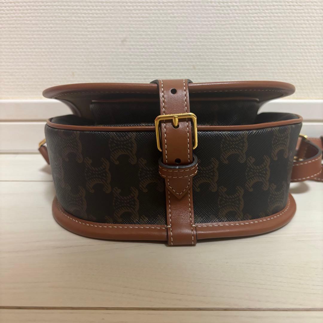 ゆ*読様 CELINE ミディアム フォルコバッグ トリオンフキャンバス＆カーフ