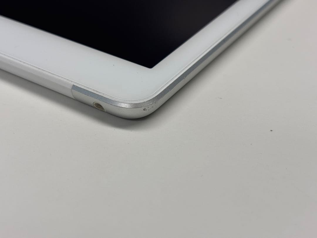 iPad 第6世代　9.7インチ　ipad6 バッテリー94% ケース付き