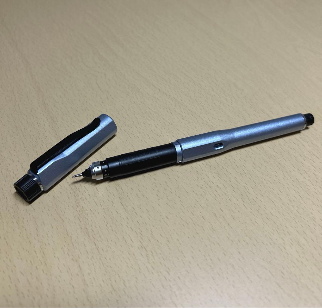 uni クルトガダイブ カスケードブルー