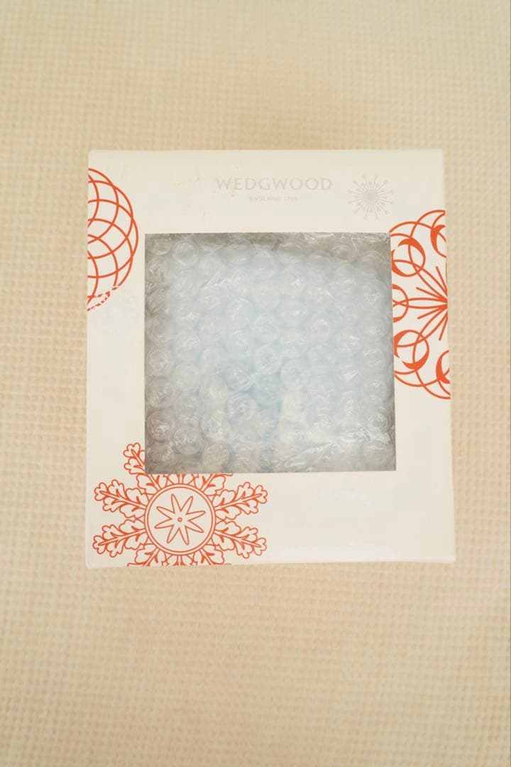 ウェッジウッド　クリスマスオーナメント　メリーゴーランド　ピンク