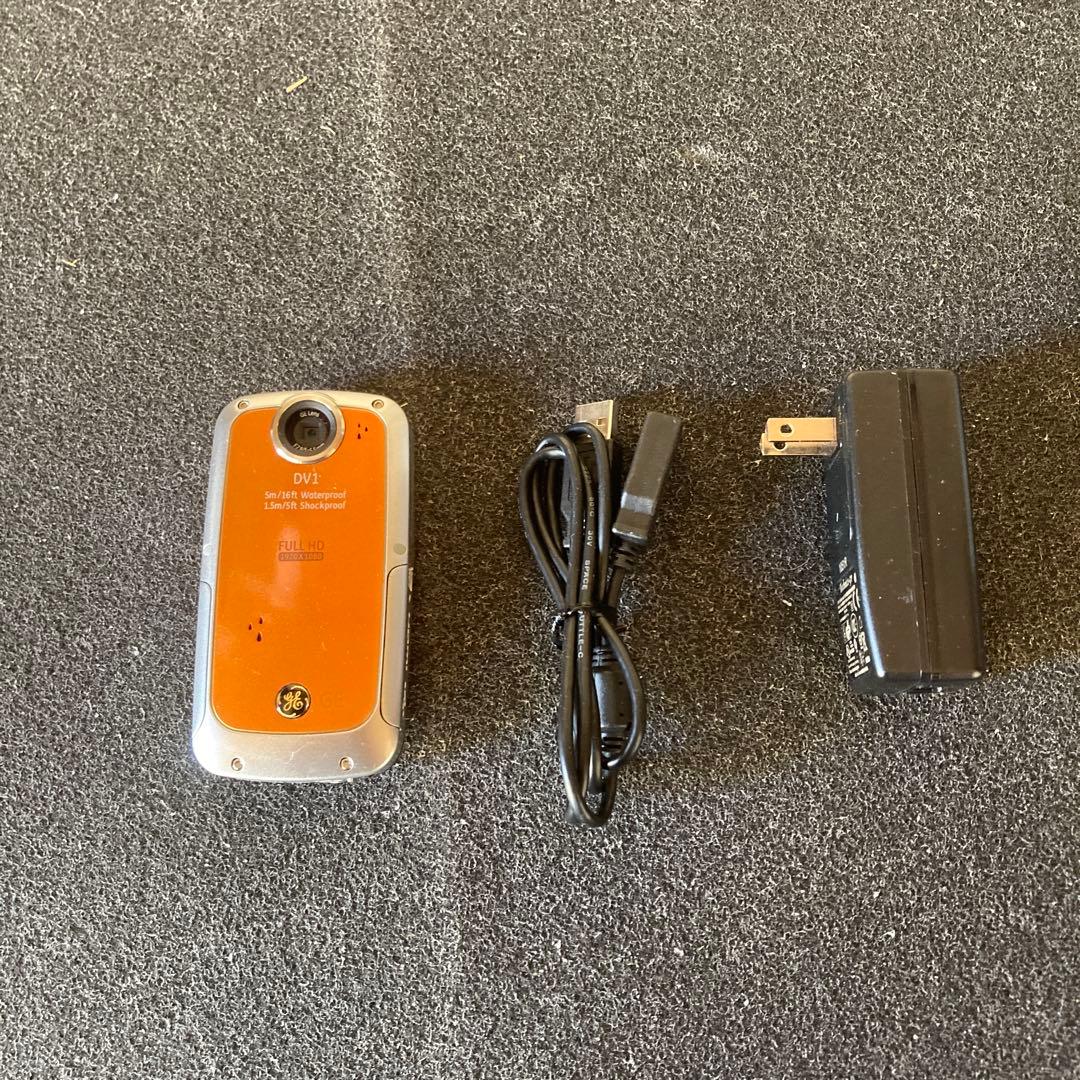 GE DV1 ビデオカメラ 本体 充電器付き