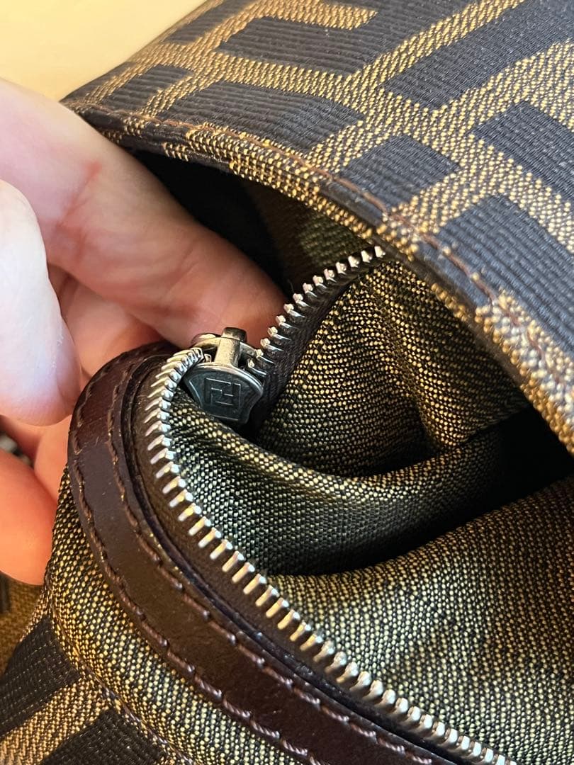 美品　FENDI　マンマバゲット　ズッカ　ブラウン　ワンショルダー　保存袋付