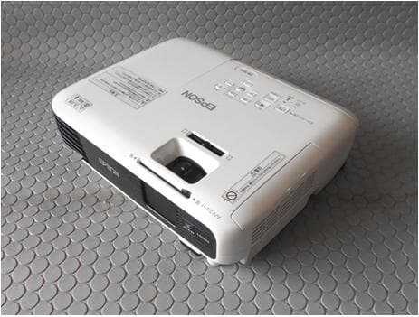 ＥＰＳＯＮ　プロジェクター　本体　ＥＢ－Ｓ０４