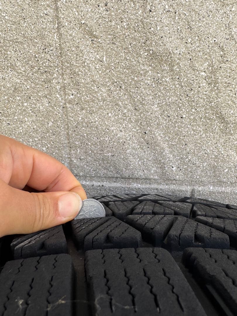 スタッドレスタイヤホイール　タイヤチェーン　265 65 17 ※引き取り専用