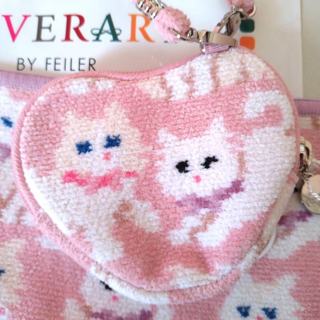 新品タグ付き　フェイラー　モフモフネコチャンハート型ポーチとハンカチセット