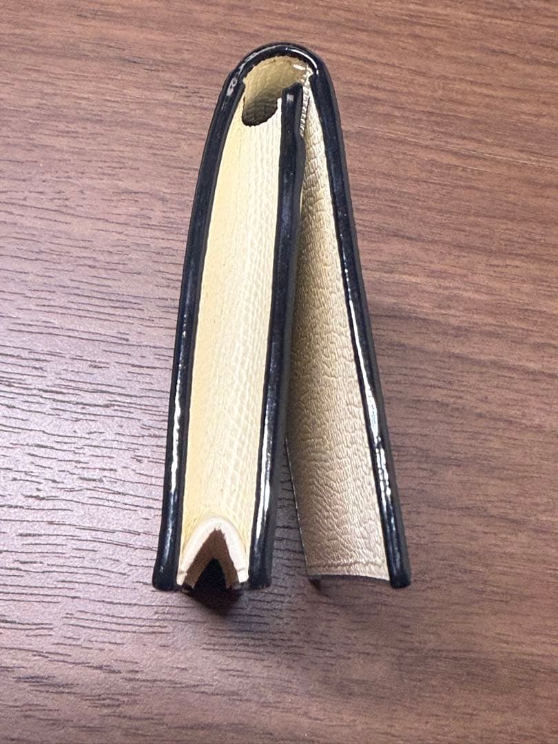 【最終値下げ】美品Valextra アイボリー 名刺入れ