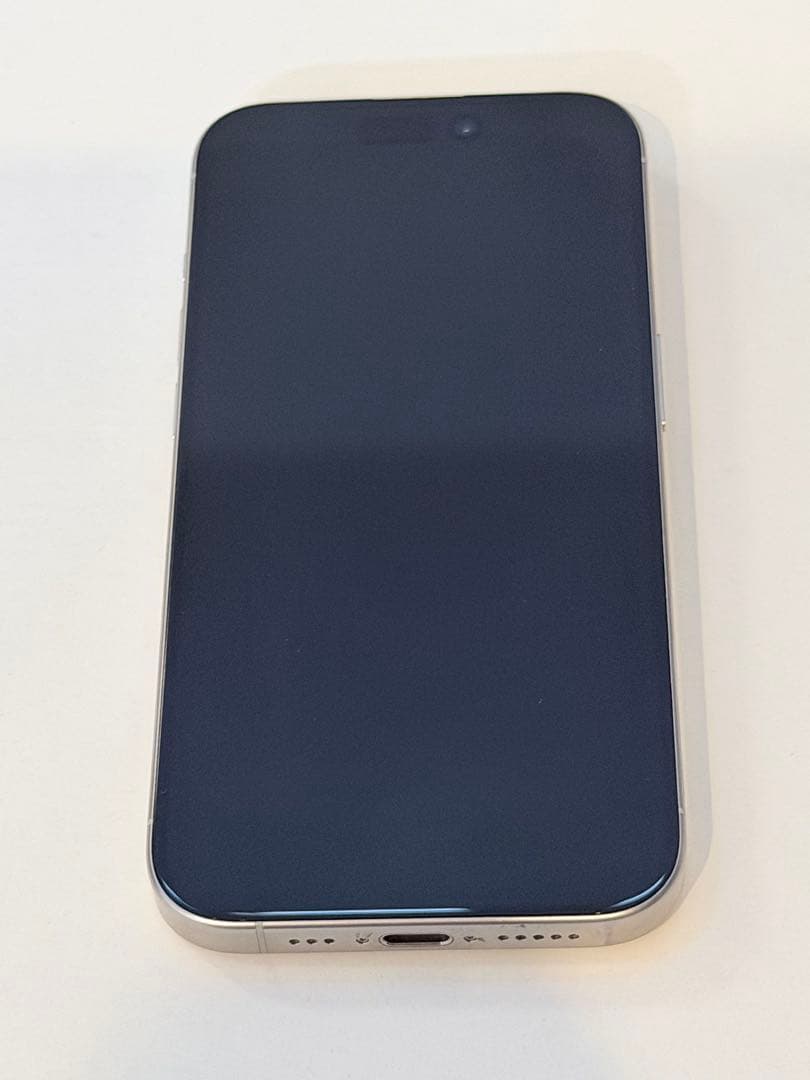 Apple iPhone １５Pro ホワイト本体５１２GB